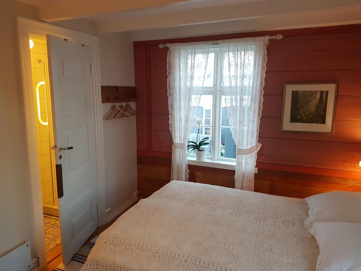 Lundins Sommerhotell Skudeneshavn ภายนอก รูปภาพ